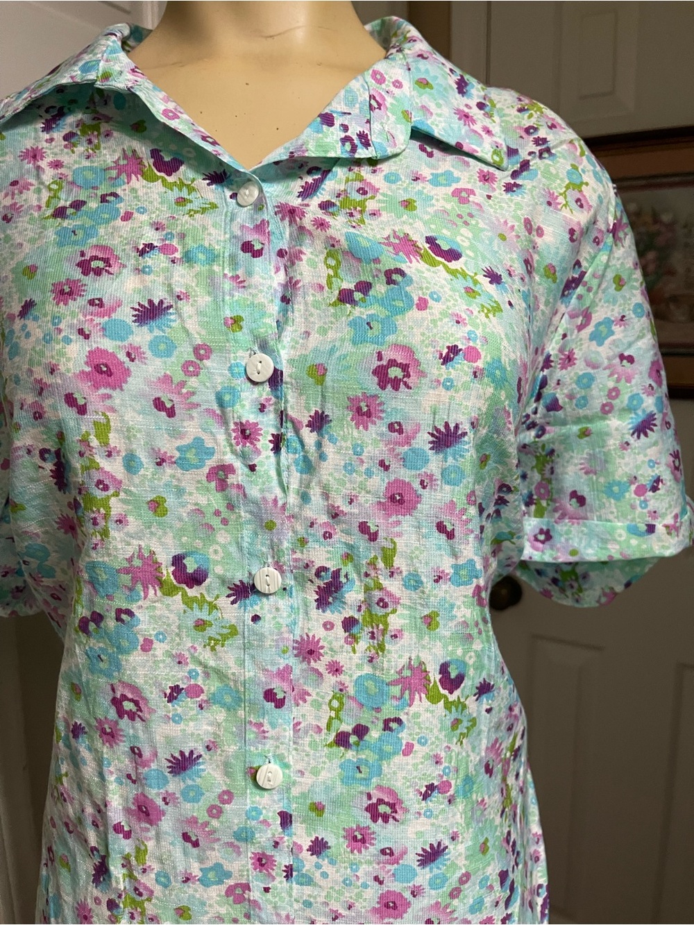 White Stag Pastel Floral Button-Up Blouse - Picture 5 of 13